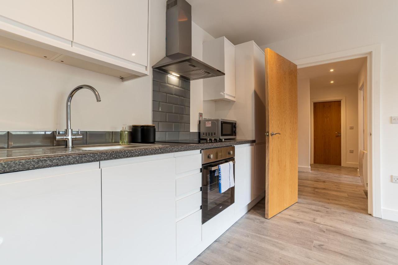 Copenhagen Court Apartments Basingstoke Bagian luar foto