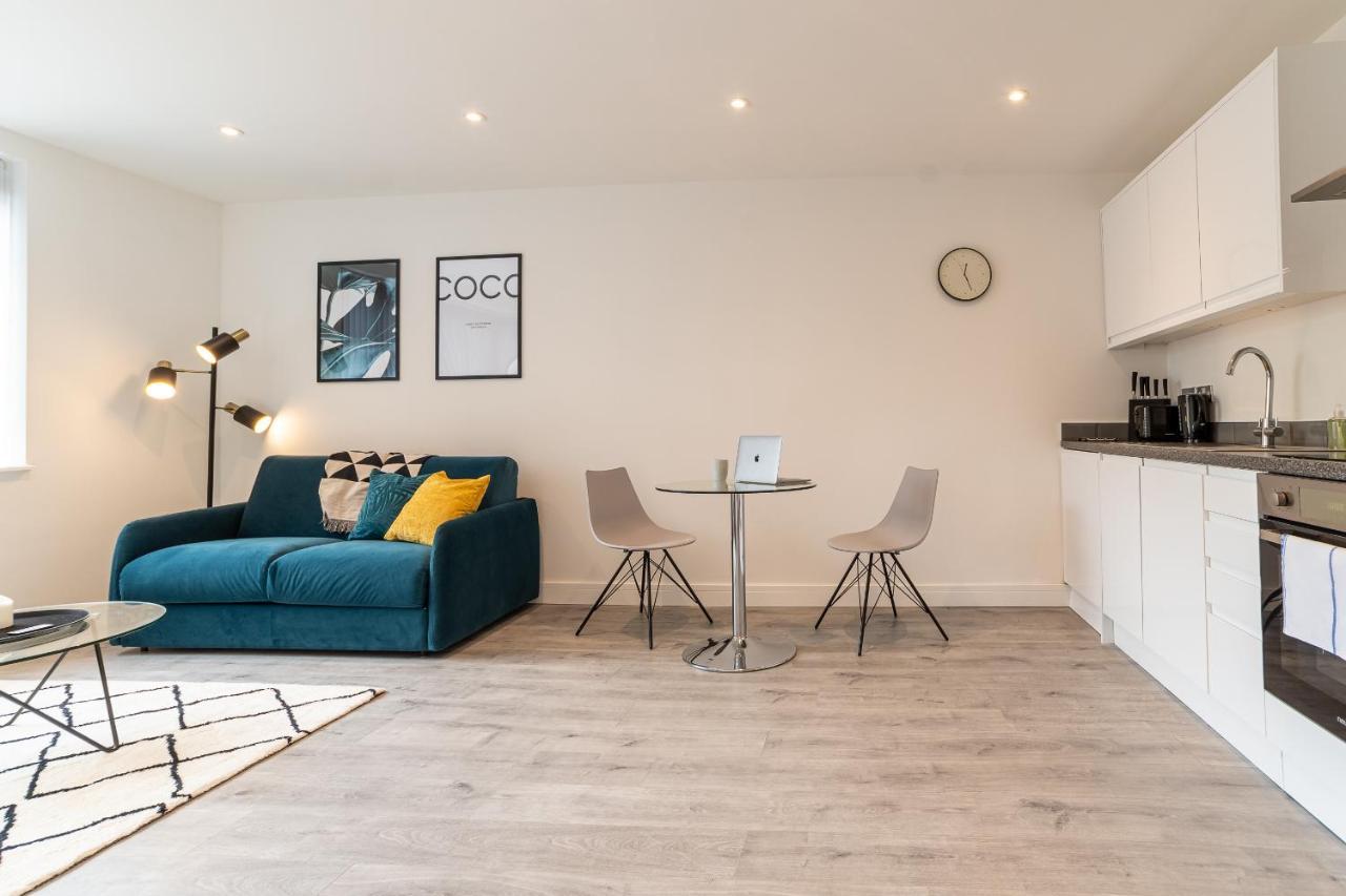 Copenhagen Court Apartments Basingstoke Bagian luar foto