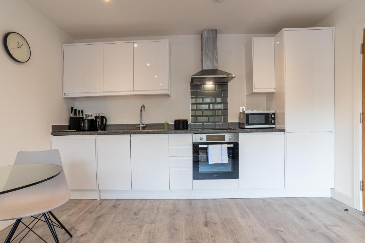 Copenhagen Court Apartments Basingstoke Bagian luar foto
