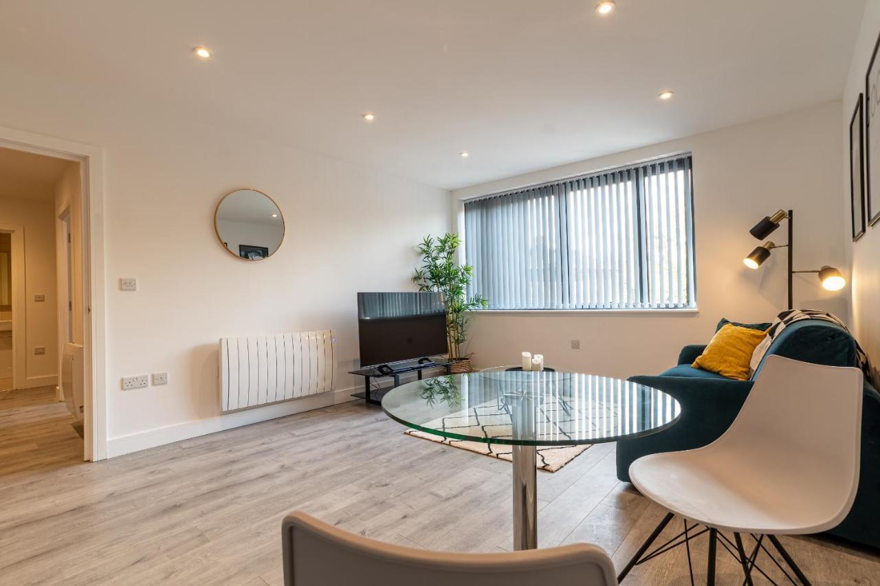 Copenhagen Court Apartments Basingstoke Bagian luar foto