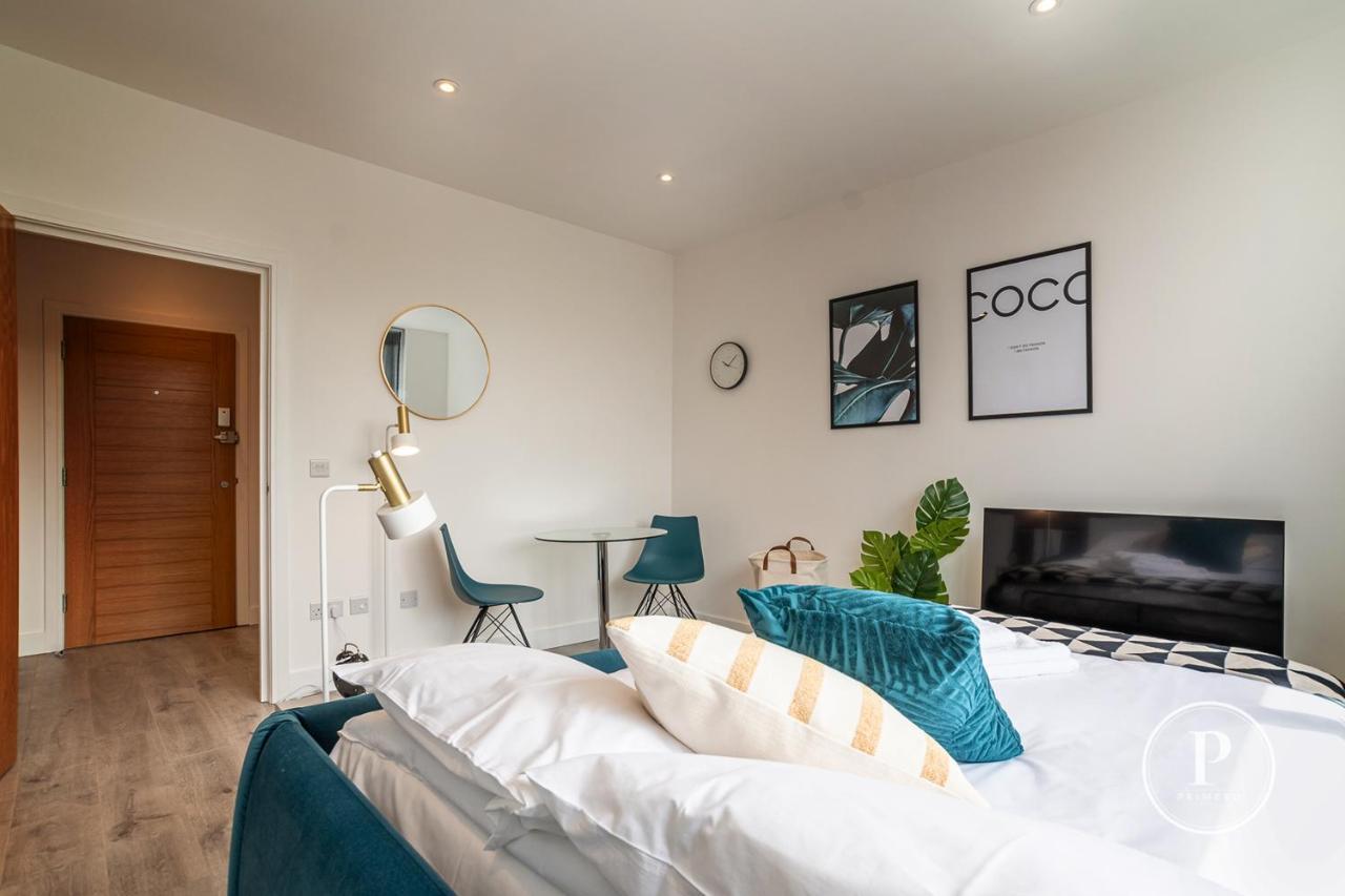 Copenhagen Court Apartments Basingstoke Bagian luar foto
